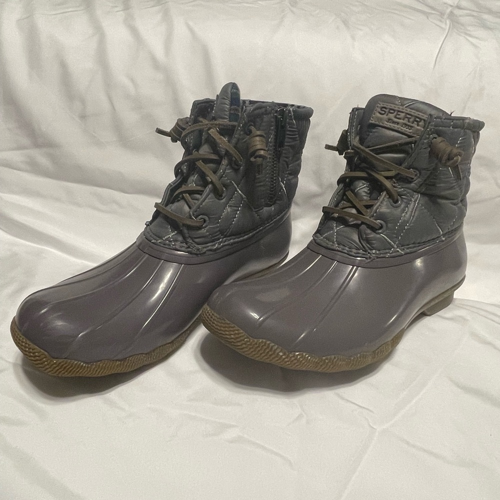 Sperry Women's Gray Quilted Waterproof Duck Boots with Tan Soles